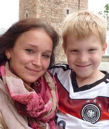 <p>
„Ich habe mit meinem Freund geguckt. Meinem kleinen Sohn habe ich das Ergebnis heute erzählt. Wir staunen noch immer.“</p>
<p>
Peggy Wild mit Sohn Jason (8)</p>