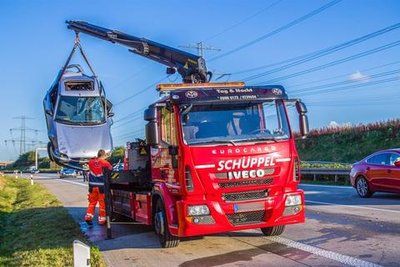 <p>
Der 61-jährige Fahrer des Transporters wurde leicht verletzt, der Fahrer des Ford kam schwer verletzt ins Krankenhaus. </p>