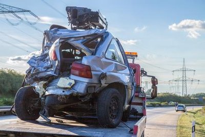 <p>
Wegen der Rettungsarbeiten wurde der rechte Fahrstreifen kurzzeitig gesperrt. </p>