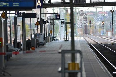 <p>
Die Bundespolizei prüft nun, was in dem Rucksack steckte.</p>