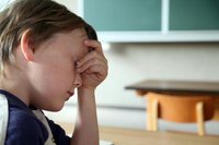 Kinder freuen sich in der Regel darauf, in die Schule gehen zu d�rfen. Aber f�r immer mehr von ihnen wird daraus, wenn es denn richtig losgeht, der blanke Horror. Ein Fehlstart, dem sich vorbeugen l�sst, wenn hinderliche Faktoren im Entwicklungsstand des Kindes rechtzeitig erkannt werden. 