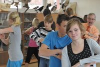 Tanzunterricht im Biologiezimmer