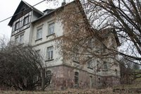 In diesem Haus in W�nschendorf hatte der R�uber seine Opfer �berw�ltigt und zur Herausgabe von Wertgegenst�nden gezwungen.