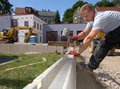 Steinsetzung am Feuerwehrdepot
