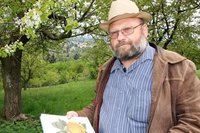 Albrecht Herziger auf der Streuobstwiese am Kirschberg 