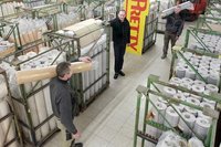 Fachhandwerker Carsten Friedrich, Gesch�ftsf�hrer Andreas Duhse und Lagerist Michael Prillwitz 