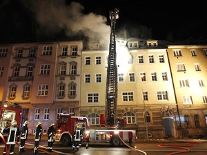 In einem leer stehenden Mehrfamilienhaus auf der Ritterstra�e hat es in den fr�hen Morgenstunden des Mittwochs gebrannt.