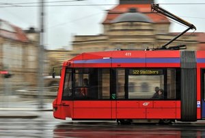 Z�ge des Chemnitzer Modells fahren bereits heute nach Stollberg. F�r den weiteren Ausbau des Streckennetzes werden aber neue Spezial-Fahrzeuge ben�tigt. Ob die p�nktlich geliefert werden, ist mehr als fraglich. 