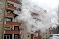 Rettungskr�fte haben am Dienstag wegen eines Brandes ein Mehrfamilienhaus Am Kuhberg in Bad Elster evakuieren m�ssen. 