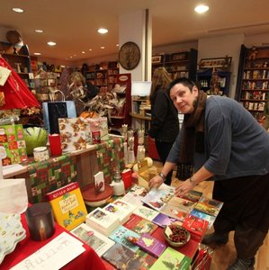 
Heike Kozok, Chefin der Gutenberg-Buchhandlung, erwartet noch ein gutes Weihnachtsgesch�ft. 
