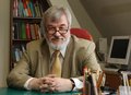 Dr. Frank H�rtel