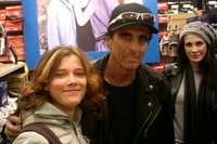 Conny Tittmann zusammen mit US-Skandalrocker Alice Cooper.