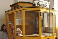 Stra�enbahn-Perron