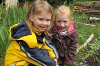 Kinder im Garten