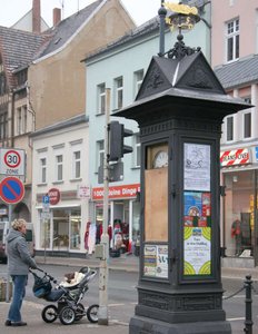 Annoncenuhr in Werdau.