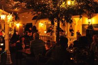 Stollberg hatte zum 7. Kneipenfest eingeladen: Stimmungsvoll wurde auch im Gasthof Naturbad "Zum Griechen" mit der Band "The Dust Behind" gefeiert.  