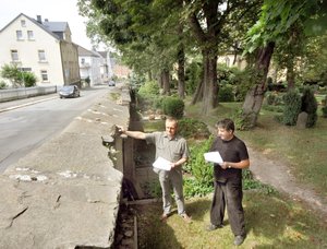 Marode Friedhofsmauer in Rodewisch