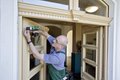 Handwerker in der Freien Schule "Erzgebirgsblick" in Gelenau