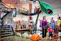 Mehrprofi - Der Outdoorladen bietet auf 700 Quadratmetern alles f�r drau�en.