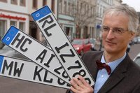 Professor Ralf Bochert mit Kfz-Kennzeichen