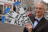 K�mpft schon lange f�r die Kennzeichen-Vielfalt: der Heilbronner Professor Ralf Bochert.