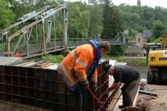 Neubau der Hängebrücke im Lunzenauer Ortsteil Rochsburg