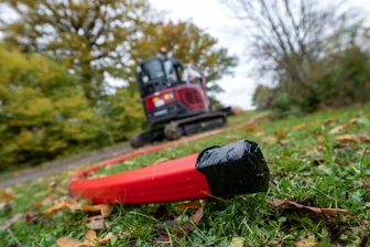 Glasfaseranschluss in Gefahr? Bei Anschreiben Ruhe bewahren - "Anschluss in Gefahr" klingt dramatisch – Ruhe bewahren: Laut Verbraucherzentrale fällt ein bereits gebauter Hausanschluss nicht einfach weg, nur weil der Vertrag endet.