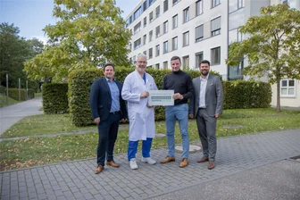 Helios Klinikum Aue tritt Netzwerk Herzgesundheit bei - Vereinbarten mehr Zusammenarbeit: Vertreter des Helios Klinikums Aue sowie des Herzzentrums Leipzig.