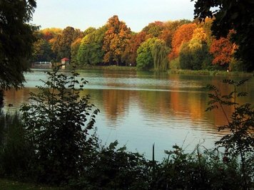 <p>
	Indian Summer am Chemnitzer Schlossteich</p>
