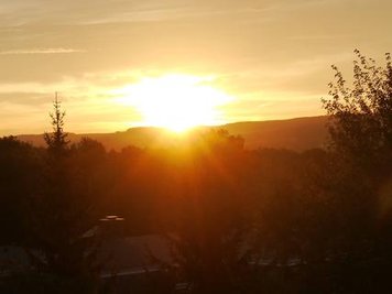 <p>
	Sonnenaufgang in Lugau</p>
