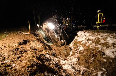 <p>
	Der Sachschaden beläuft sich laut Polizei auf etwa 10.000 Euro.</p>
