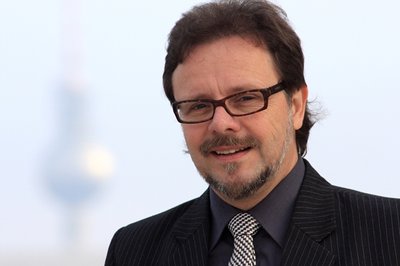 <p>
	<strong>Frank Heinrich, CDU-Abgeordneter Chemnitz: NEIN</strong></p>
<p>
	Der Politiker aus dem Wahlkreis Chemnitz wird mit Nein stimmen, wie er der „Freien Presse“ am Donnerstag nach der Sitzung der Unionsfraktion sagte. „Meine Bedenken, was die Reformen betrifft, sind zu groß. Das griechische Volk hat den Sparmaßnahmen eine Absage erteilt, auch Tsipras will sie nicht. Woher soll der Wille kommen, diese Reformen durchzusetzen?“</p>
