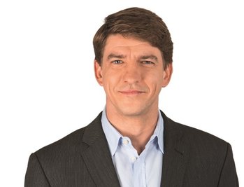 <p>
	<strong>Michael Leutert, Abgeordneter Die Linke<br />
	Chemnitz: ABWESEND</strong></p>
<p>
	Der Linken-Politiker wird am Freitag im Bundestag in Berlin nicht mitstimmen, weil er zurzeit als Vorsitzender der Deutsch-Mexikanischen Parlamentariergruppe in Mexiko weilt. Auf seiner Webseite plädiert er für eine andere Politik. Durch die ‚"Hilfspakete" würden nur die internationalen Gläubigerbanken gerettet. Den Preis dafür müssten die Menschen bezahlen.</p>
