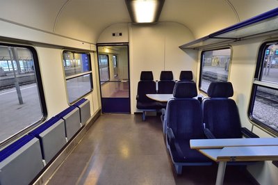 <p>
Platz für Rollstühle, Fahrräder und Kinderwagen. Maximal Fahrräder sollen in den Zug passen.</p>