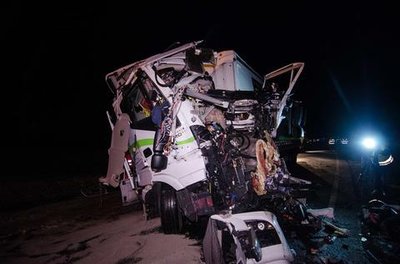 <p>
	Die B 101 in Obergruna musste bis gegen Donnerstagmittag gesperrt werden.</p>
