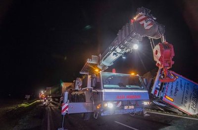 <p>
	Im Folgenden weitere Bilder des Geschehens ...</p>
