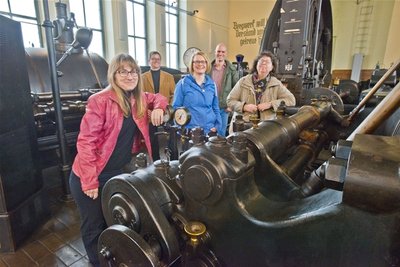 <p>
Das Team der Lokalredaktion Stollberg (v. l.): Viola Gerhard, Björn Josten, Kathrin Weigert, Jan Oechsner und Petra Lohr.</p>