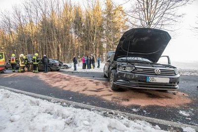 <p>Große Mengen auslaufender Betriebsmittel mussten gebunden werden.</p>