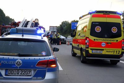 <p><br />
Die 32-jährige Lkw-Fahrerin wurde leicht verletzt.</p>