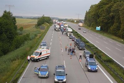 <p>Es bildete sich erheblicher Stau, auch auf den Umleitungsstrecken zwischen den Abfahrten Frankenberg und Hainichen.</p>