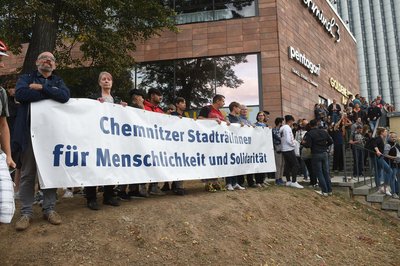 <p>Auch Chemnitzer Stadträte beteiligten sich an der Gegendemonstration. </p>