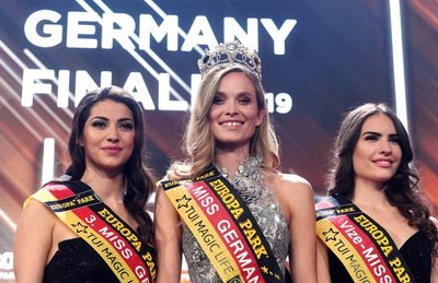<p>Vize-Königin wurde die Studentin Pricilla Klein (23) aus Hamburg (rechts), Drittplatzierte die 22 Jahre alte Studentin Anastasia Aksak (links) aus Leipzig.</p>

