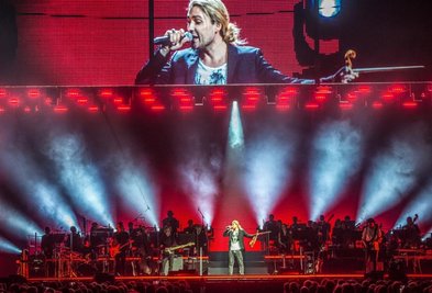 <p>Begleitet von virtuellen Effekten wie aus Computerspielen ließ der Musiker seiner Liebe zur Rockmusik freien Lauf. </p>