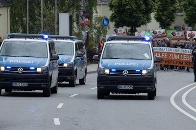 <p>Die Polizei war mit 240 Einsatzkräften vor Ort.</p>