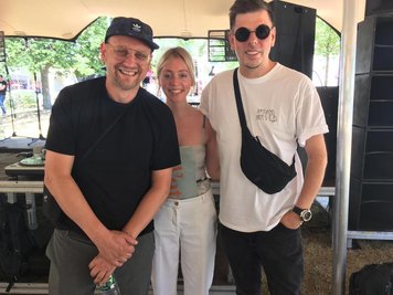 <p>Im Boiler Room am Johannisplatz legen am Abend die DJs Shusta (links), Tereza und Ron auf.</p>
