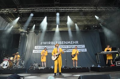 <p>Seine Musiker traten im Bademantel auf.</p>
