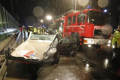 <p>Eine 61-Jährige kam ums Leben und es gab zwei&nbsp;Schwerverletzte.</p>
