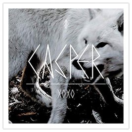 <p>Casper - „XOXO“ (2011): Wut, Trauer und Glück in Tränen: Unfassbar, wieviel Kraft „Xoxo“ gibt, dieses Manifest der Generation, die mit der Dekade von den 20ern in die 30er wuchs und alles mitriss. Ihr „Reign in Blood“. Die visionäre Energie dieses Gesamtkunstwerks raubt den Atem, jede Zeile ist in die Ewigkeit gebrannt, im Taumel zwischen Rock und Rap: Eine der besten deutschen Platten ever! (tim)</p>
