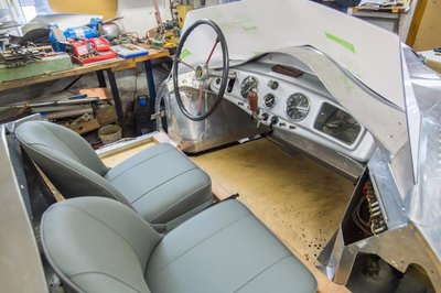 <p>Mit dem Verfahren der inkrementellen Blechumformung wurden im IWU die Aluminiumteile für zwei F9-Sportwagenkarosserien gefertigt – wesentlich schneller und kostengünstiger, als das in Handarbeit möglich gewesen wäre.</p>
