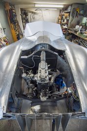 <p>Am aufwendigsten – das war Bach von vornherein klar – würde die Fertigung der Aluminiumkarosserie werden.</p>
